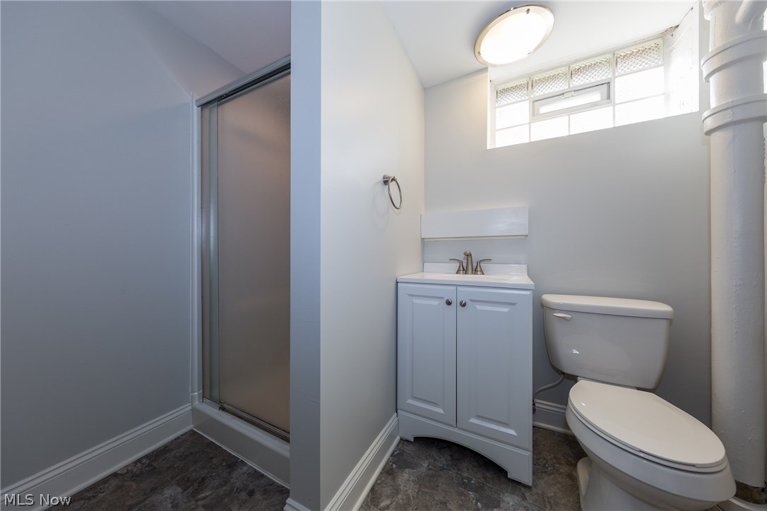 5239 Edenhurst Road Cleveland, OH 44124 - Photo 22 of 25