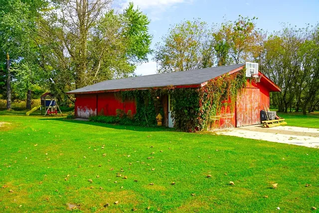 $430,000 | E2044 770th Avenue, Knapp, WI 54749