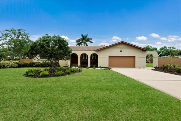 $850,000 | 4715 7th Avenue West, Bradenton, FL 34209