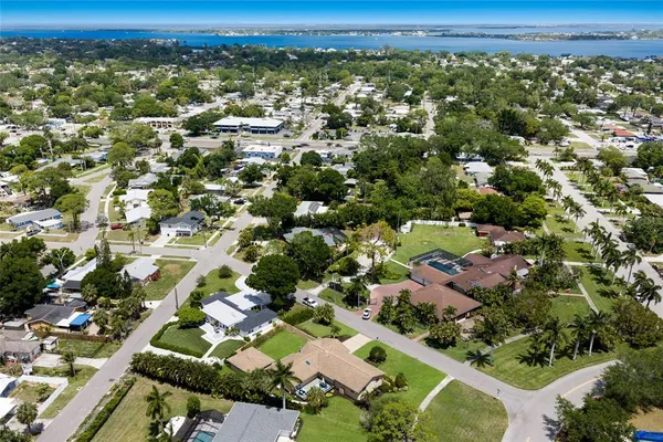 $850,000 | 4715 7th Avenue West, Bradenton, FL 34209