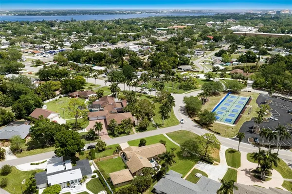 $850,000 | 4715 7th Avenue West, Bradenton, FL 34209