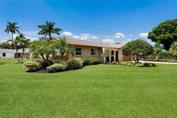 $850,000 | 4715 7th Avenue West, Bradenton, FL 34209