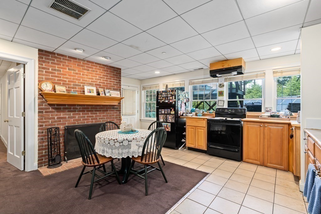 1 Gussett Road Wenham, MA 01984 - Photo 31 of 38