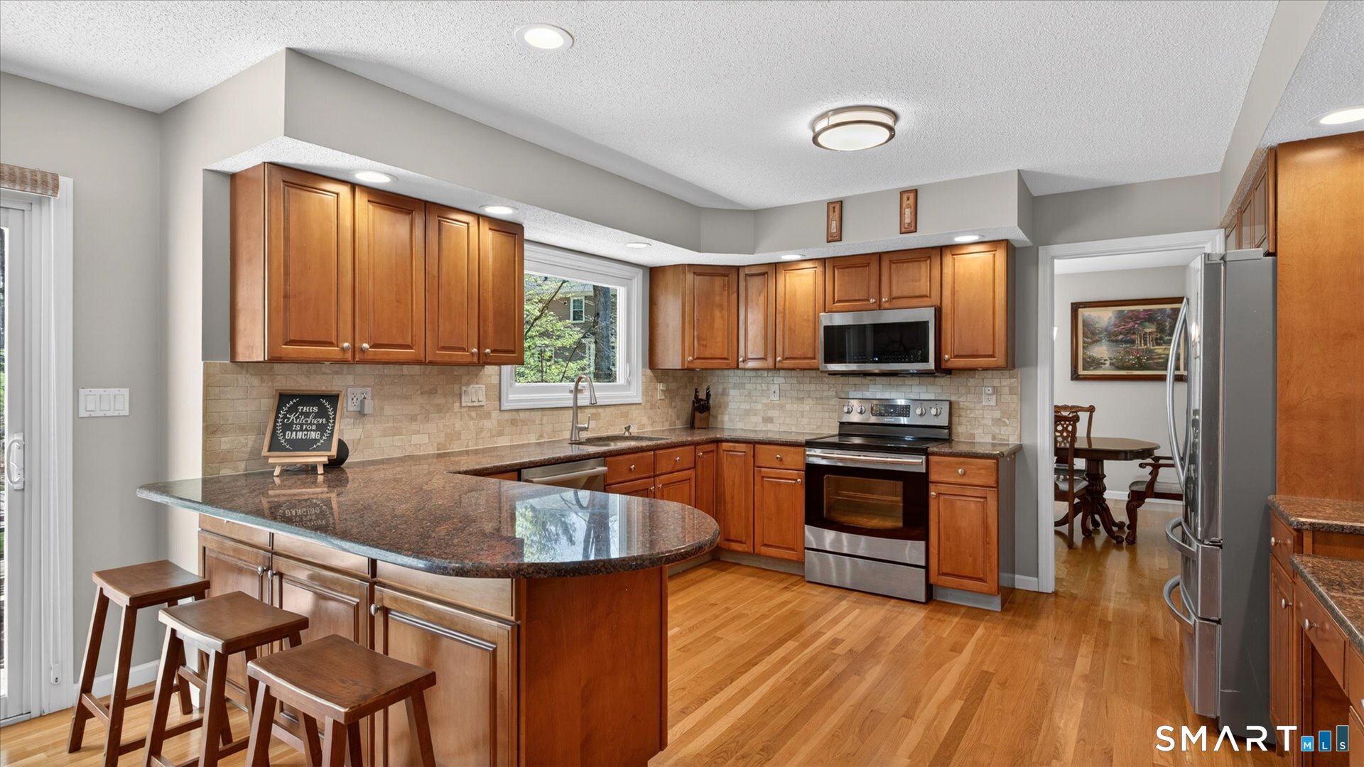 7 Village View Lane Farmington, CT 06085 - Photo 9 of 40