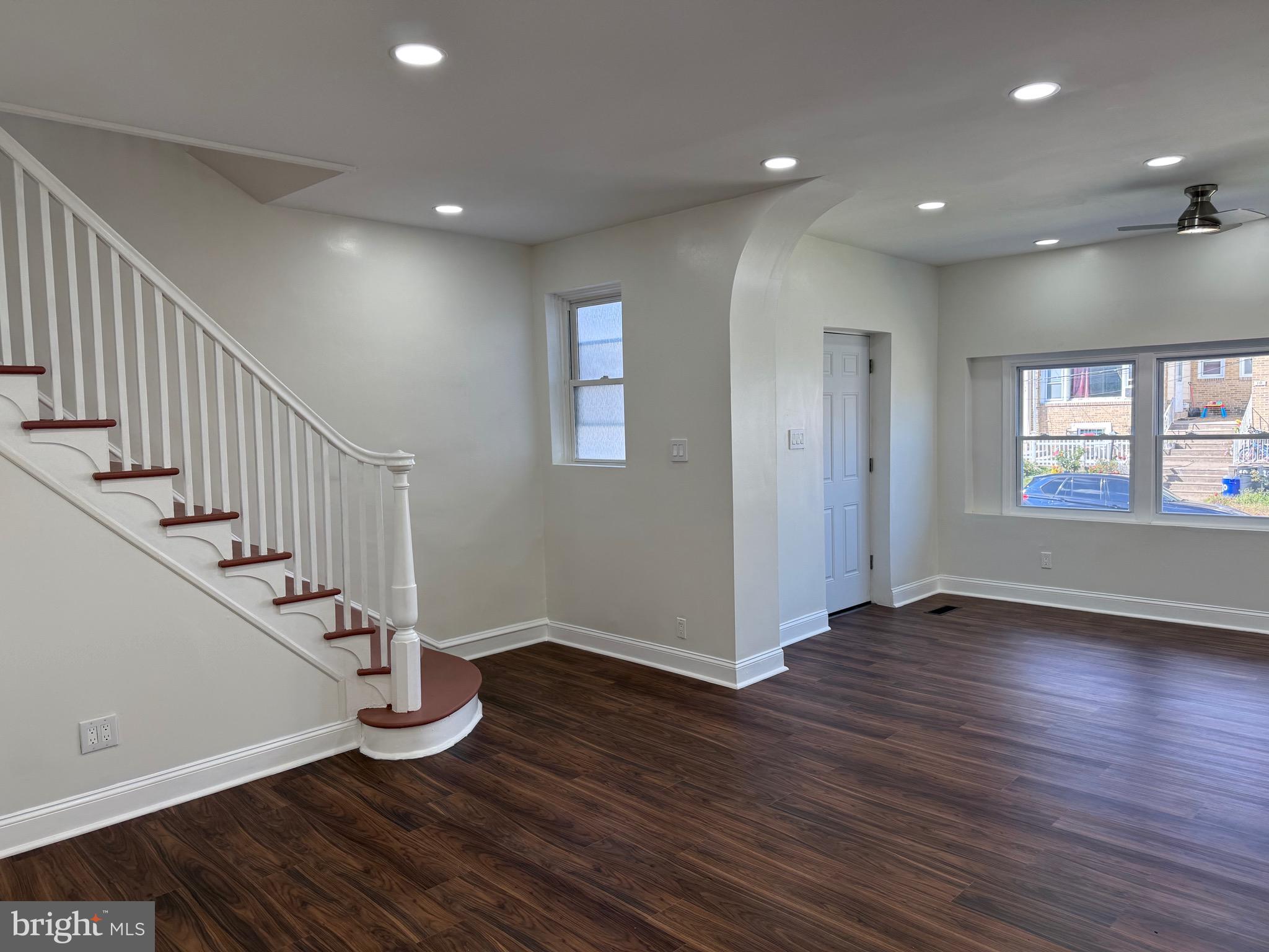 9 Berbro Avenue Upper Darby, PA 19082 - Photo 8 of 66 Living Room