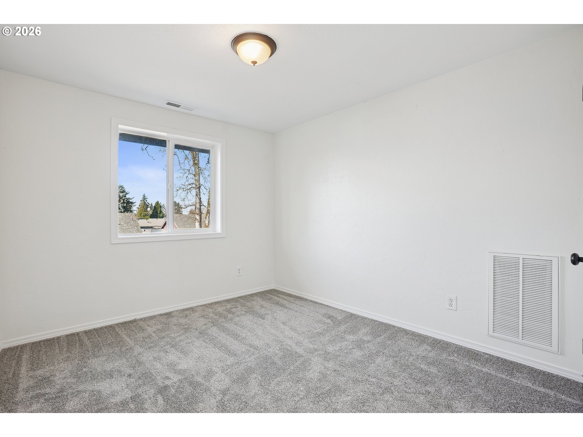 495 Angelee Court Lebanon, OR 97355 - Photo 22 of 32