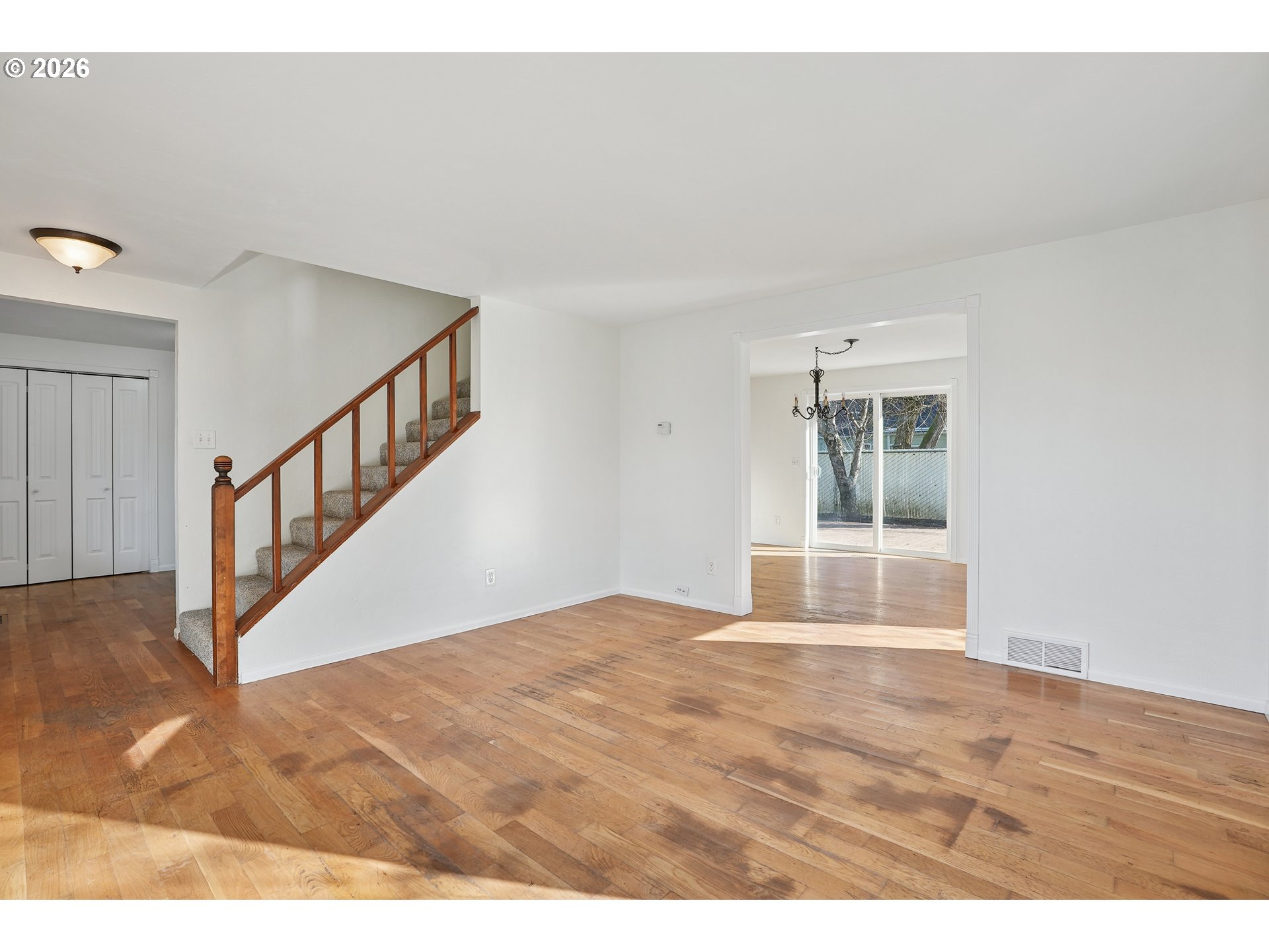 495 Angelee Court Lebanon, OR 97355 - Photo 9 of 32