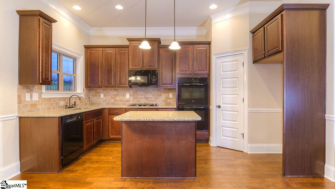 308 Stoneleigh Road Simpsonville, SC 29681 - Photo 11 of 31 Gallery Image 11