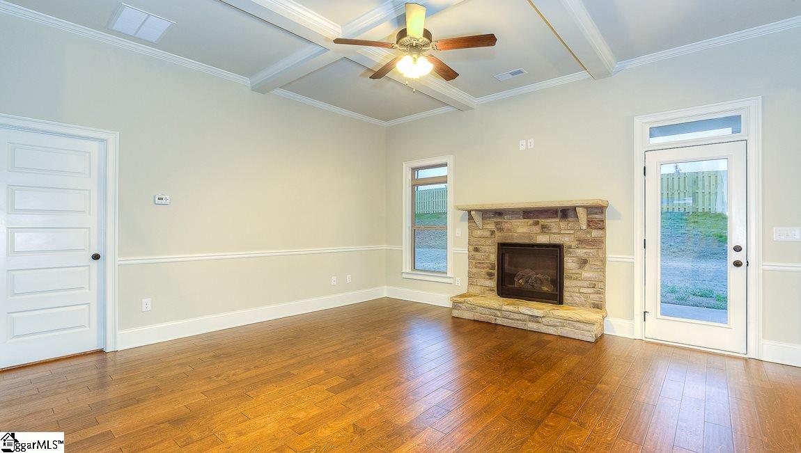 308 Stoneleigh Road Simpsonville, SC 29681 - Photo 7 of 31 Gallery Image 7