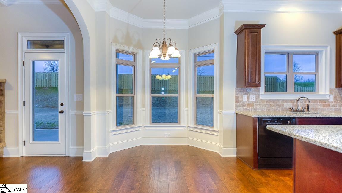 308 Stoneleigh Road Simpsonville, SC 29681 - Photo 9 of 31 Gallery Image 9