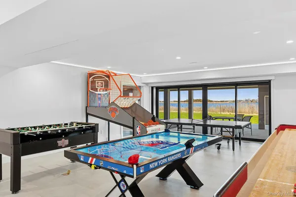 $24,750,000 | 34 Westbridge Lane, Westhampton Beach, NY 11978