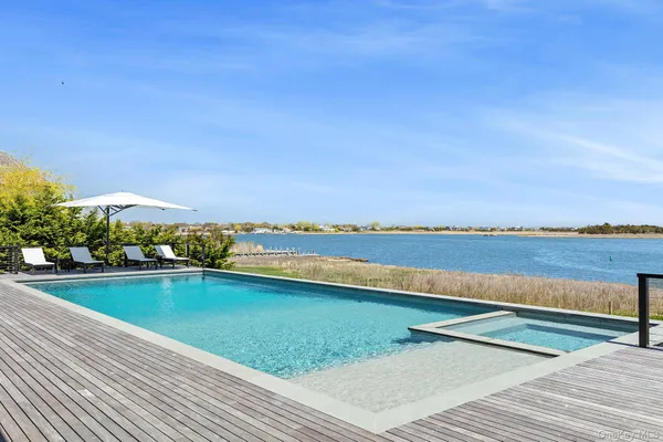 $24,750,000 | 34 Westbridge Lane, Westhampton Beach, NY 11978