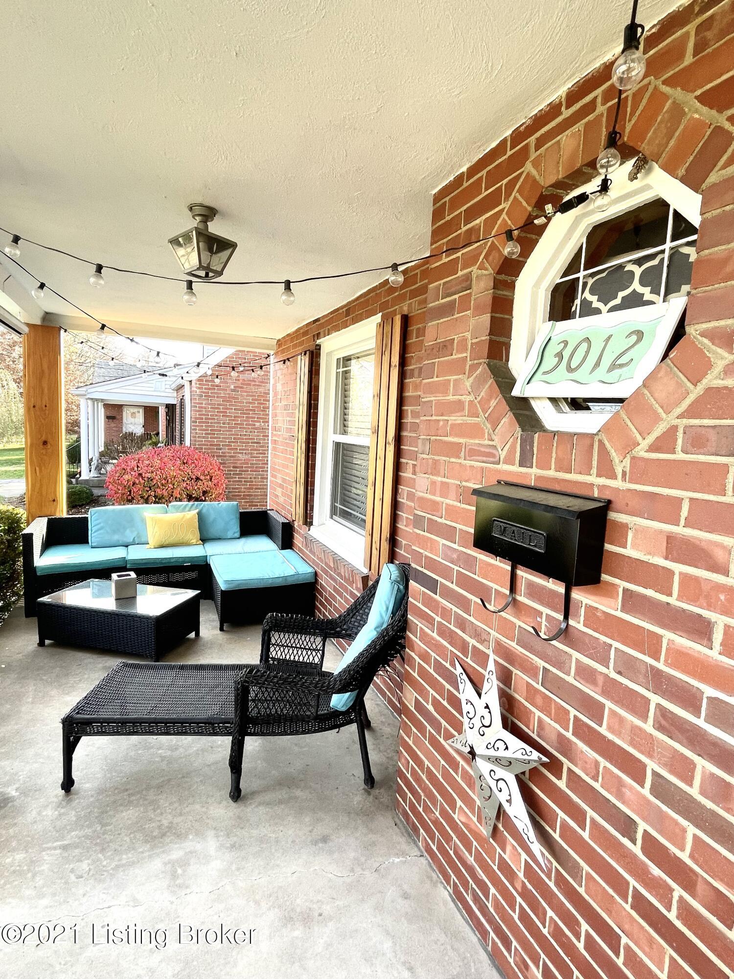 3012 Bobolink Road Louisville, KY 40217 - Photo 8 of 47 IMG_2811