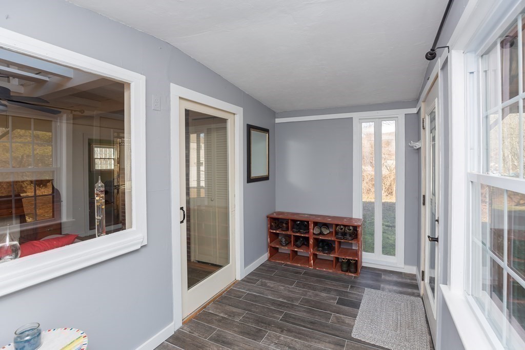 26 Blueberry Road Marshfield, MA 02050 - Photo 4 of 40 Gallery Image 4