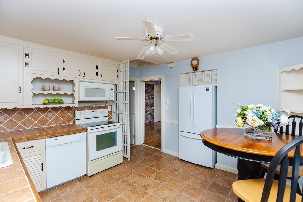 26 Blueberry Road Marshfield, MA 02050 - Photo 10 of 40 Gallery Image 10