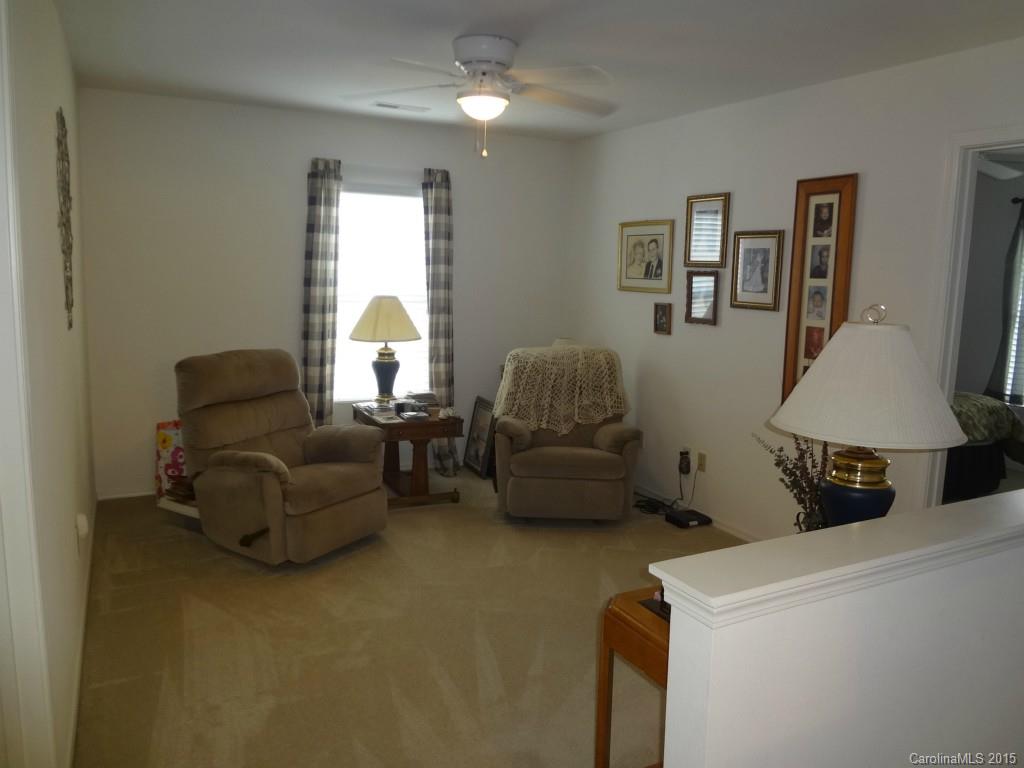 8926 Chalkstone Road Charlotte, NC 28216 - Photo 13 of 24 Gallery Image 13