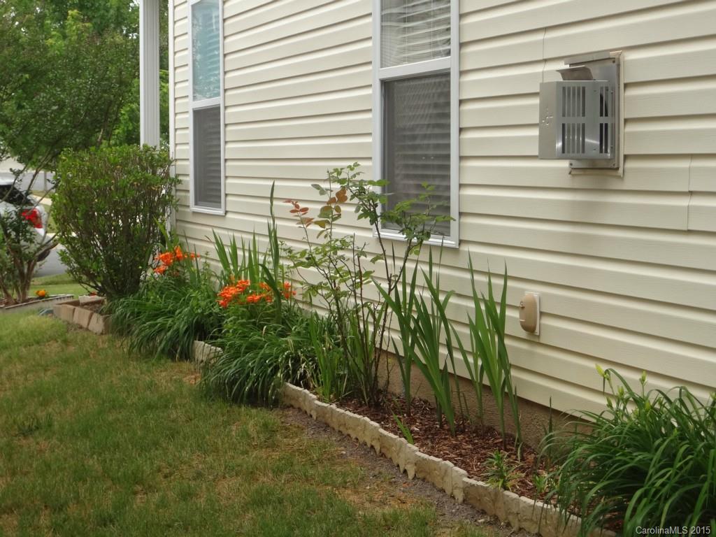 8926 Chalkstone Road Charlotte, NC 28216 - Photo 20 of 24 Gallery Image 20