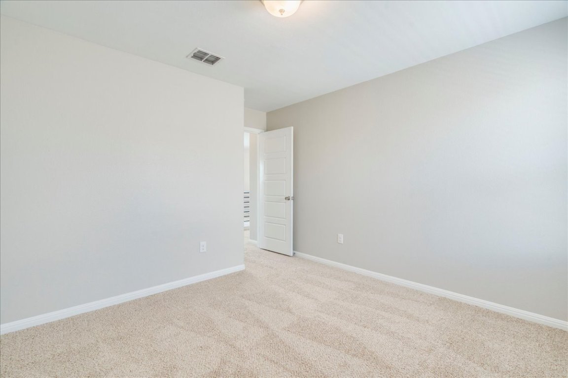 10317 Laurie Lane Austin, TX 78747 - Photo 21 of 35 a view of an empty room