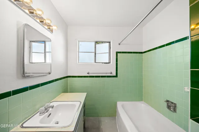 $285,000 | 1512 Meadowview Drive, El Paso, TX 79925