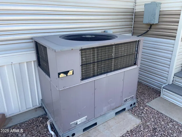 a view of outdoor space