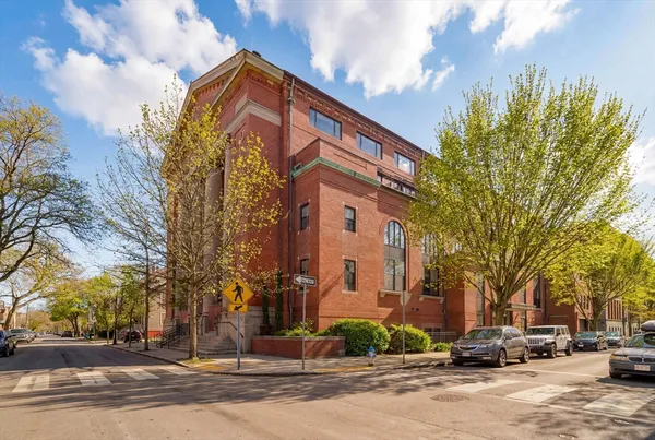 $2,038,500 | 10 Corporal McTernan Street, Unit C406, Cambridge, MA 02139