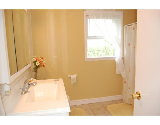 47 Romola Road Worcester, MA 01605 - Photo 13 of 15 Gallery Image 13