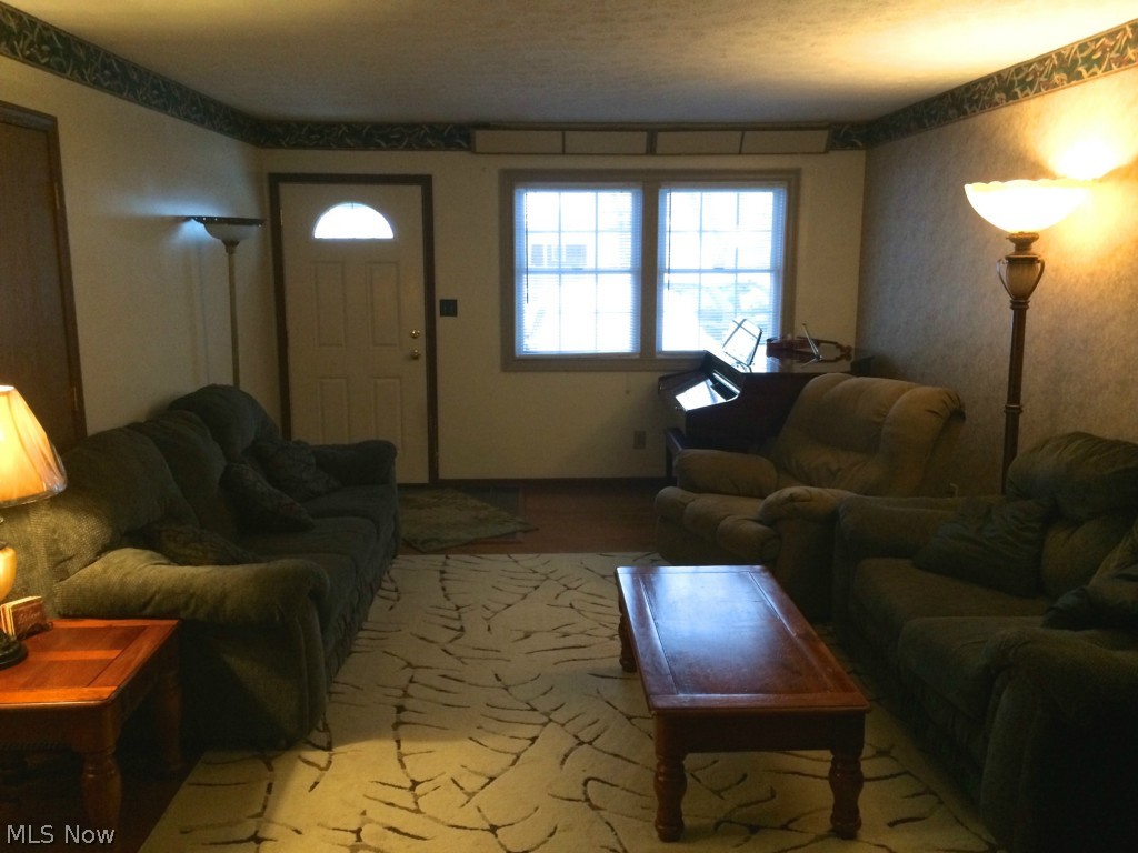5015-5017 Cline Road Kent, OH 44240 - Photo 8 of 25 Gallery Image 8
