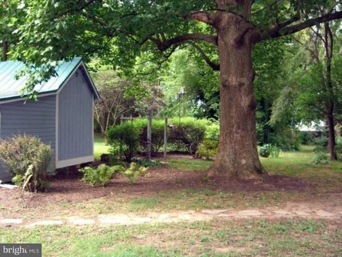 5529 Mountville Road Adamstown, MD 21710 - Photo 4 of 10 Back yard