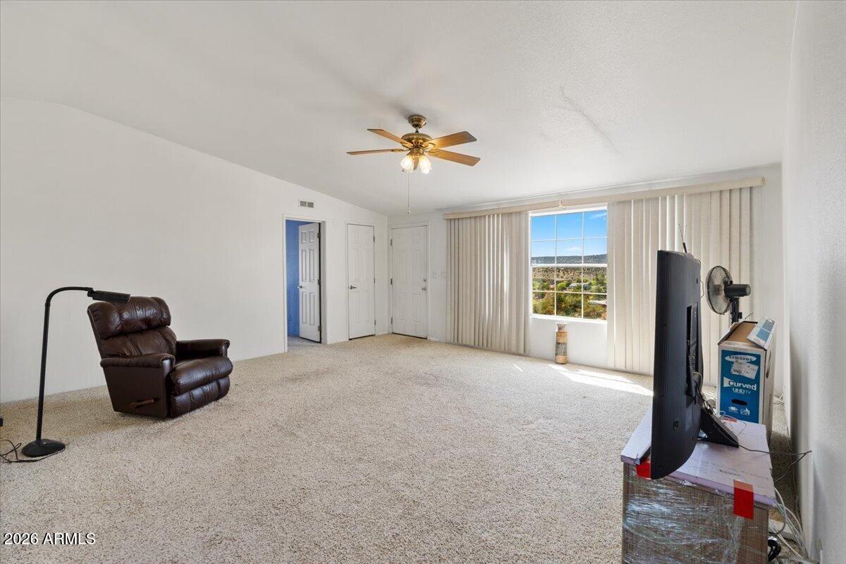 4580 Tagalong Trail Rimrock, AZ 86335 - Photo 14 of 37 Living room with a view