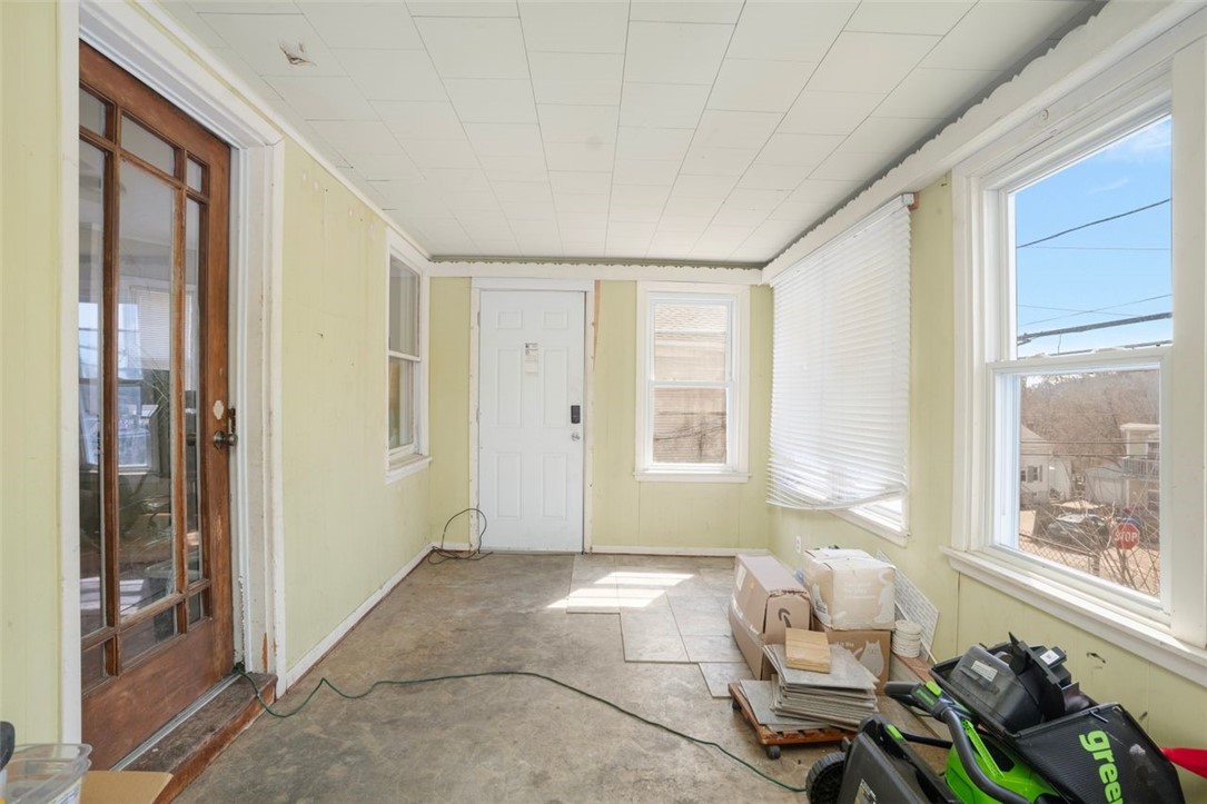 70 Highland Street West Warwick, RI 02893 - Photo 16 of 23