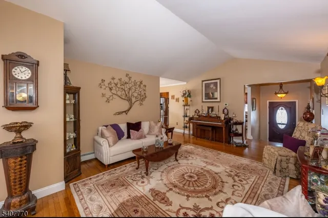 $599,999 | 3 Birchwood Drive, Vernon, NJ 07460