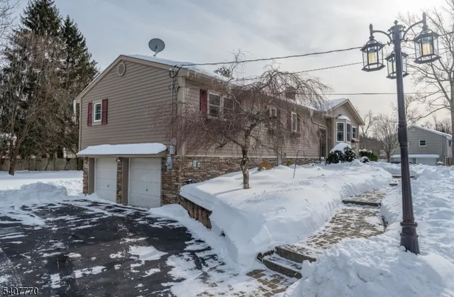 $599,999 | 3 Birchwood Drive, Vernon, NJ 07460