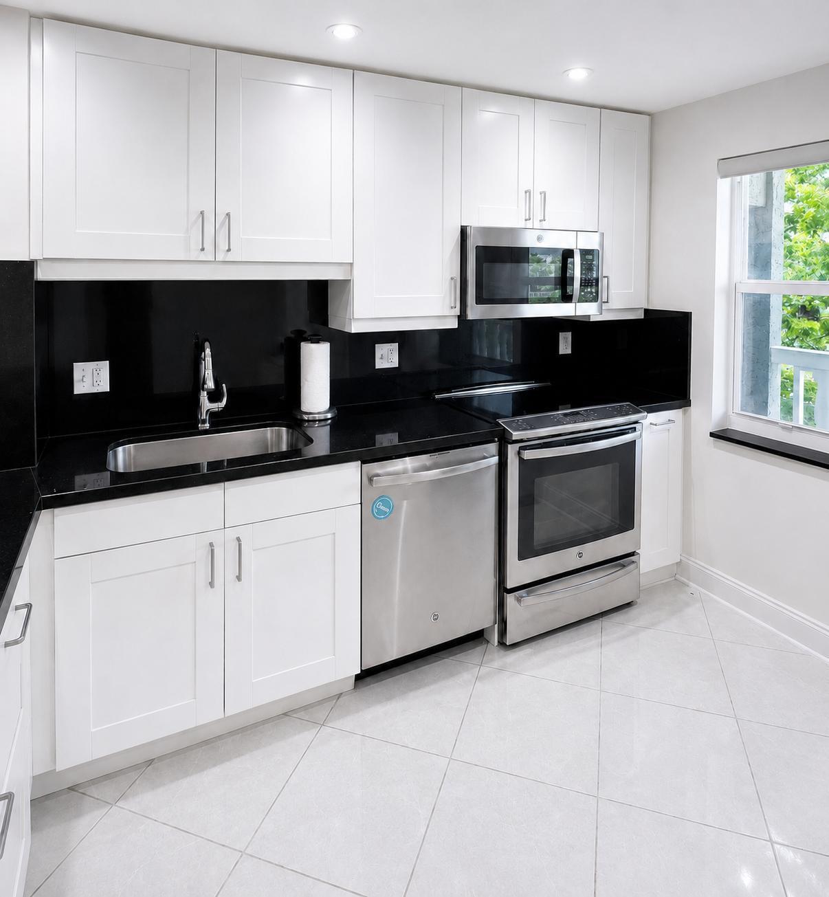 9880 Marina Boulevard, Unit 1520 Boca Raton, FL 33428 - Photo 6 of 36 Kitchen