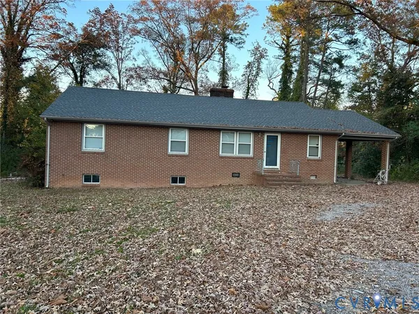 $299,500 | 18722 Carson Road, Dinwiddie, VA 23841