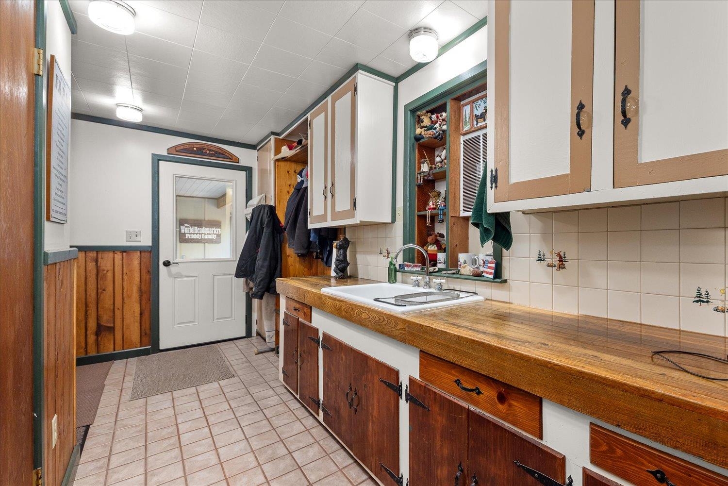 3434 Beitey Road Valley, WA 99181 - Photo 7 of 50 Gallery Image 7