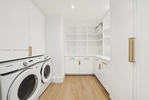 a view of balcony with city view