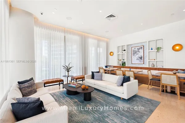 $6,495,000 | 2678 Tigertail Avenue, Unit 802, Coconut Grove, FL 33133