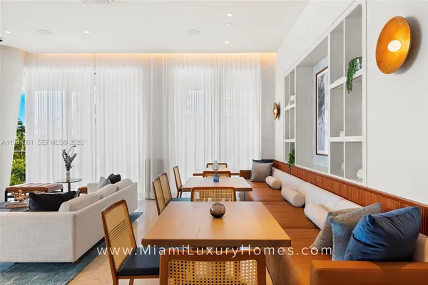 $6,495,000 | 2678 Tigertail Avenue, Unit 802, Coconut Grove, FL 33133