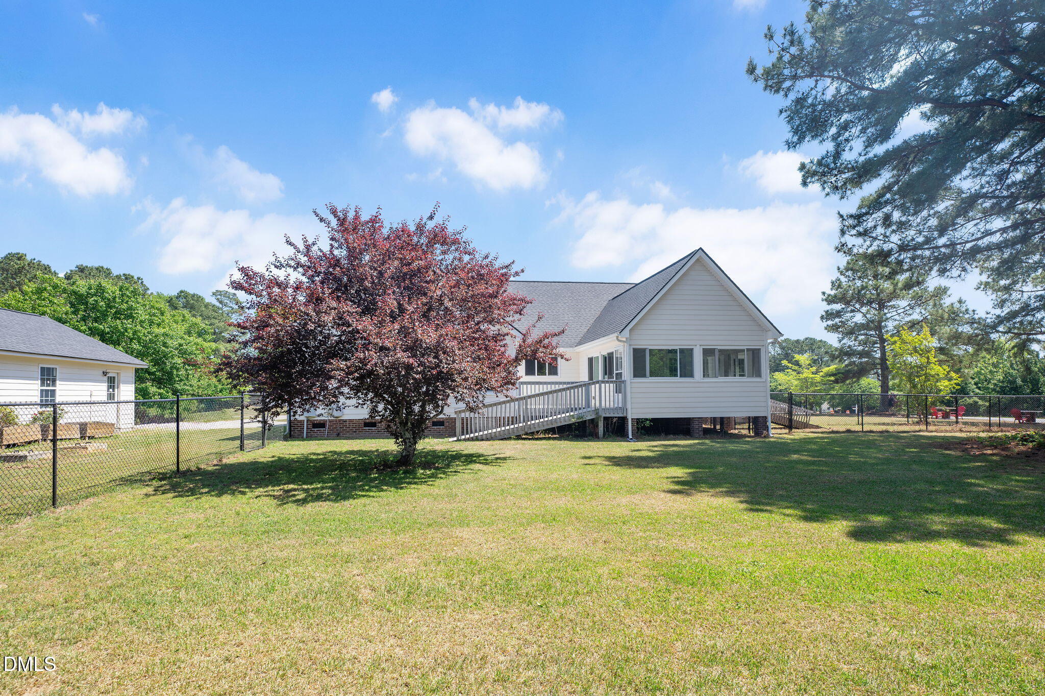 7012 Field Hill Road Raleigh, NC 27603 - Photo 8 of 37