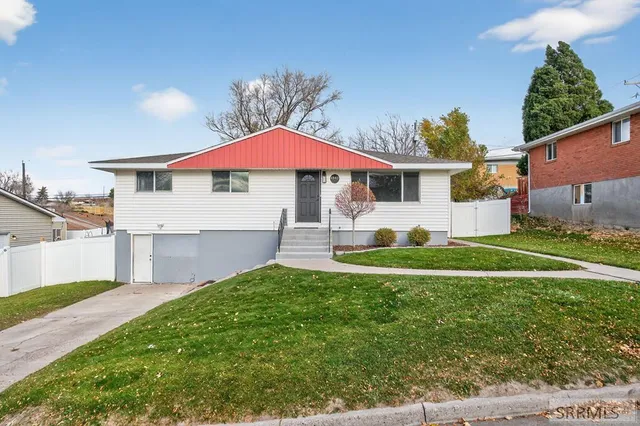 $309,900 | 1242 East Alameda Road, Pocatello, ID 83201
