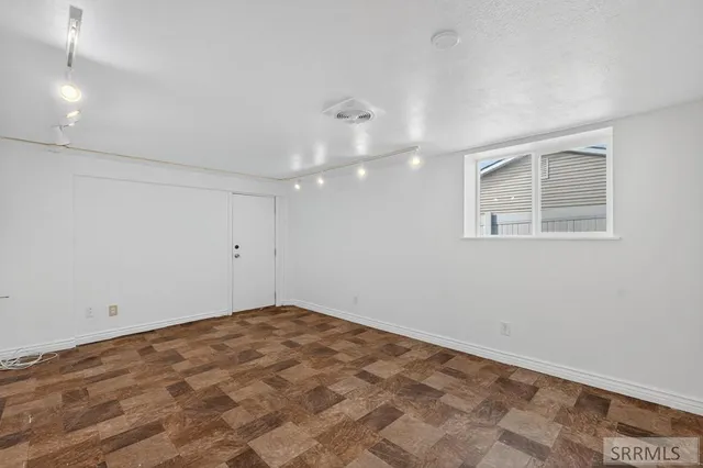 $309,900 | 1242 East Alameda Road, Pocatello, ID 83201