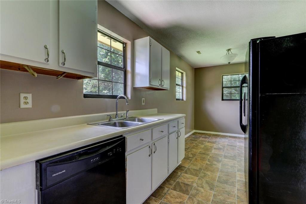 283 Reid Road Reidsville, NC 27320 - Photo 14 of 30 Gallery Image 14