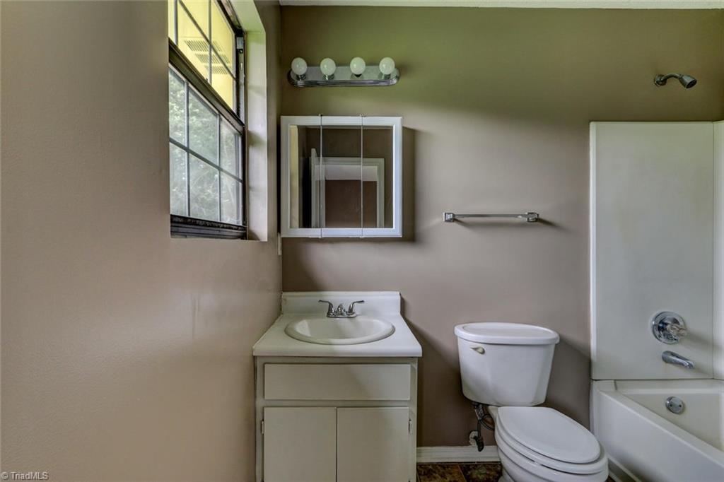 283 Reid Road Reidsville, NC 27320 - Photo 18 of 30 Gallery Image 18