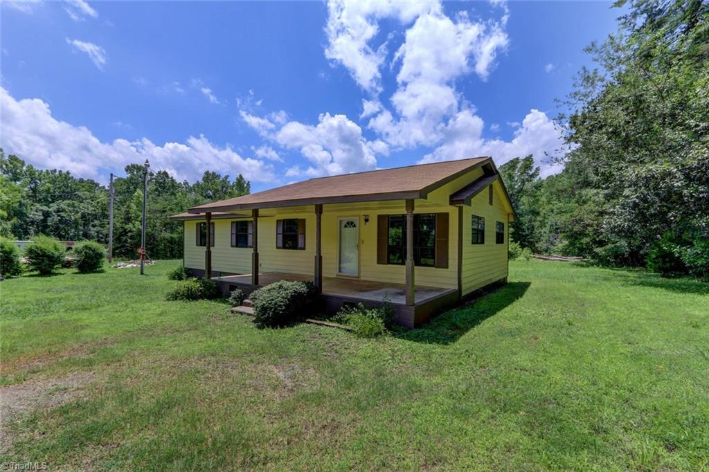 283 Reid Road Reidsville, NC 27320 - Photo 3 of 30 Gallery Image 3