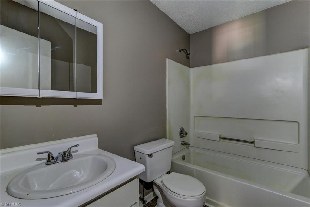 283 Reid Road Reidsville, NC 27320 - Photo 24 of 30 Gallery Image 24