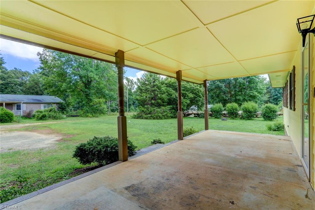 283 Reid Road Reidsville, NC 27320 - Photo 5 of 30 Gallery Image 5