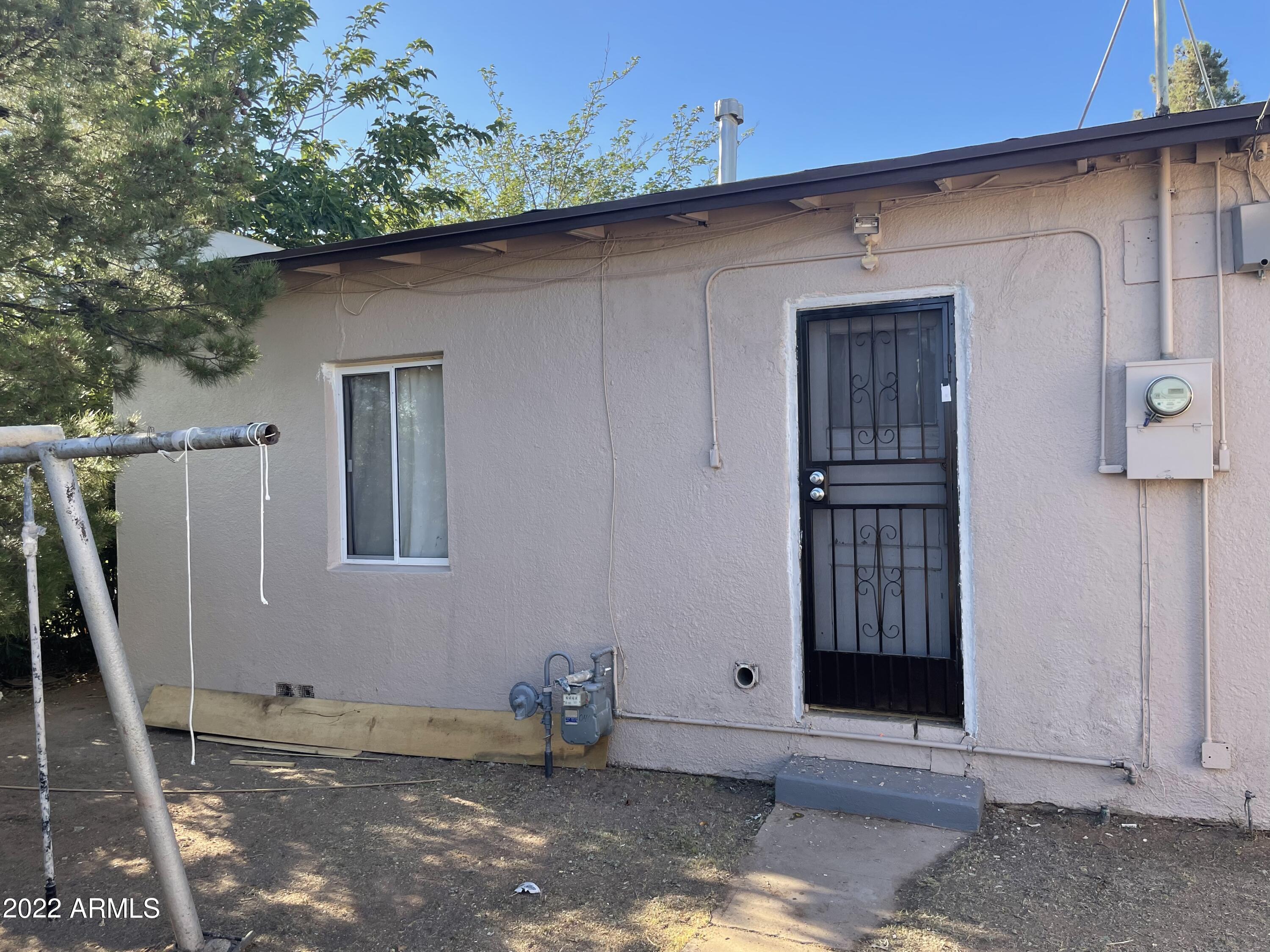 1001 5th Street Douglas, AZ 85607 - Photo 4 of 17 32F611BE-B0CB-4D39-A59F-DA2D7480AB94