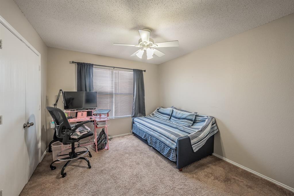 146 Independence Avenue Venus, TX 76084 - Photo 17 of 21 a view of workspace with lounge chair