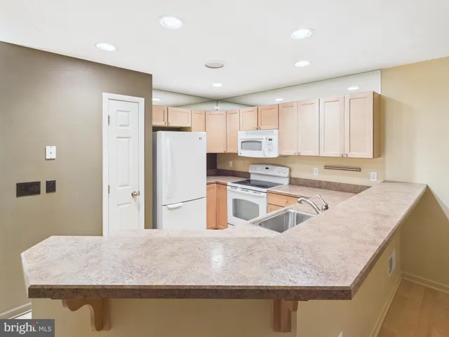 $234,000 | 1919 Deerfield Drive, Dover, PA 17315