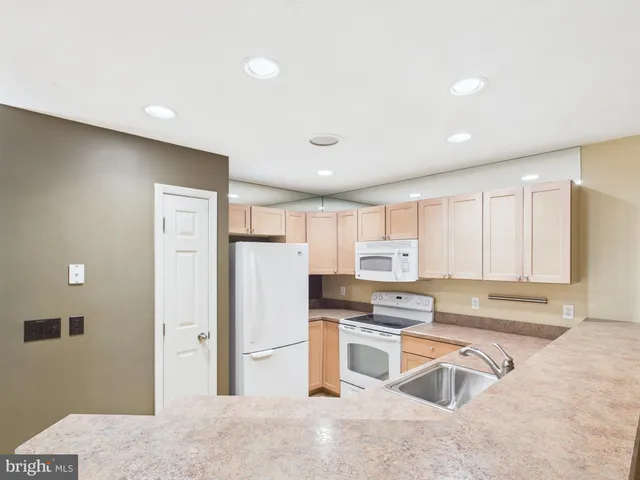 $234,000 | 1919 Deerfield Drive, Dover, PA 17315